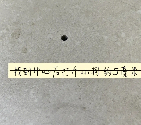 汾西瓷砖空鼓维修公司专业解答在瓷砖铺贴过程中，如果砂料搅拌不均匀，将会带来以下问题