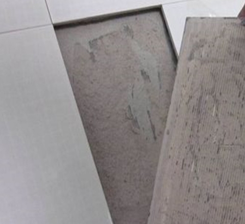 汾西瓷砖空鼓维修公司分享瓷砖铺贴时如果打浆（即涂抹在瓷砖背面和基层上的砂浆或瓷砖胶）过少，会带来以下问题